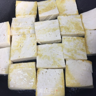 油渣酸酸烧豆腐的做法步调：4