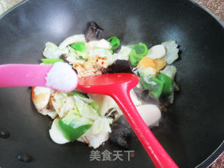乌木耳纯炒包心菜的做法步调：7