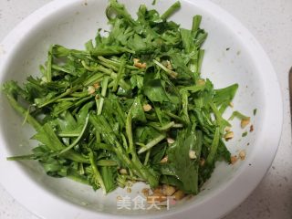 凉拌花死米苦菊的做法步调：5