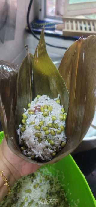 绿豆肉粽的做法步调：7