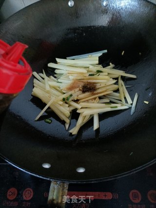 酸辣土豆丝的做法步调：7