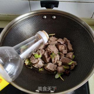 牛腩炖土豆的做法步调：9