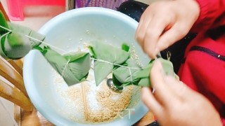 粽子的做法步调：13