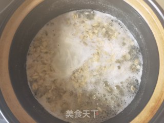 胡萝卜豌豆燕麦粥的做法步调：5