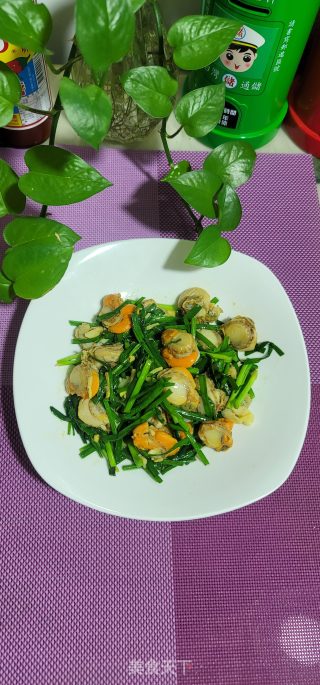 韭菜炒扇贝肉的做法步调：7