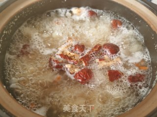 银耳莲子百开马蹄汤火的做法步调：4