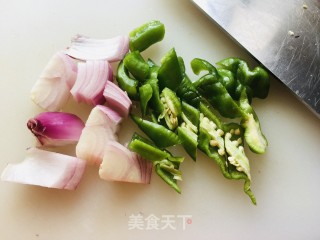 家常蒜喷鼻茄子的做法步调：2