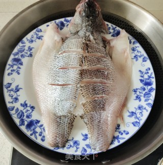 浑蒸鲈魚的做法步调：9