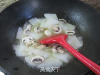 榨菜丝蘑菇冬瓜汤的做法步调：5