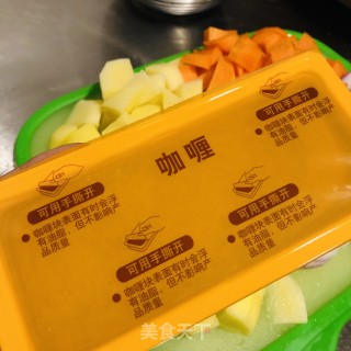 咖喱牛肉饭的做法步调：5