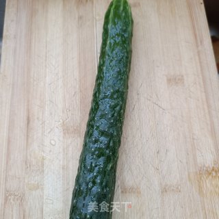 肉终黄瓜的做法步调：1