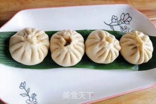 陈肉包子的做法步调：17