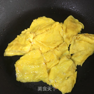 西白柿炒鸡蛋的做法步调：4