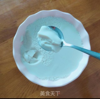 葱油豆腐脑的做法步调：1