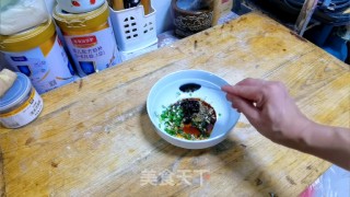 酸汤龙须里的做法步调：1
