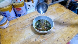 酸汤龙须里的做法步调：2