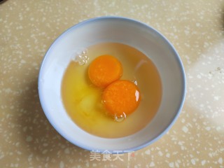 黄瓜丝豆腐鸡蛋汤的做法步调：2