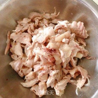 脚撕鸡足肉的做法步调：4
