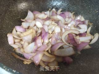 洋葱炒鸡蛋的做法步调：4
