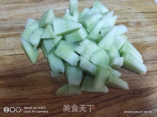 青瓜酸奶拌蓝莓的做法步调：1