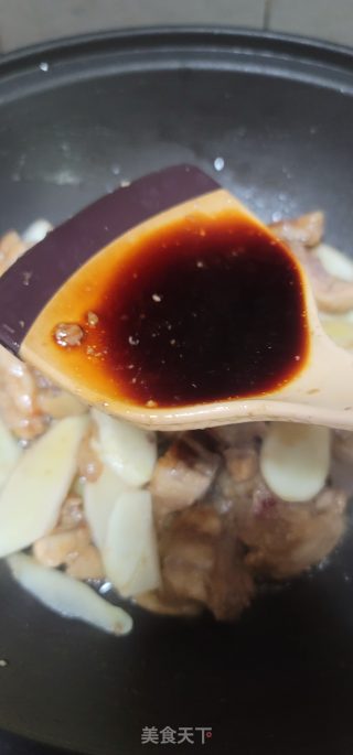 子姜焖鸡的做法步调：6