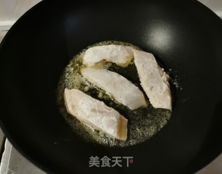 浇汁鱼块的做法步调：5