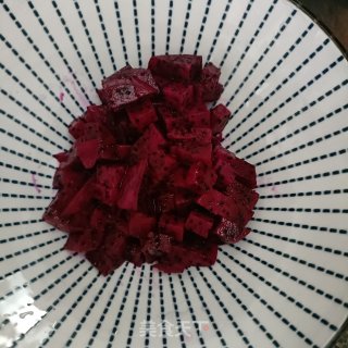 水龙果果冻的做法步调：1