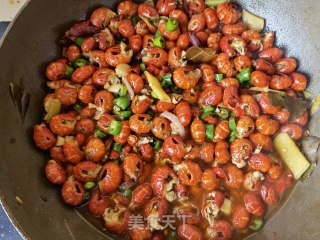 单椒麻辣龙虾尾的做法步调：15