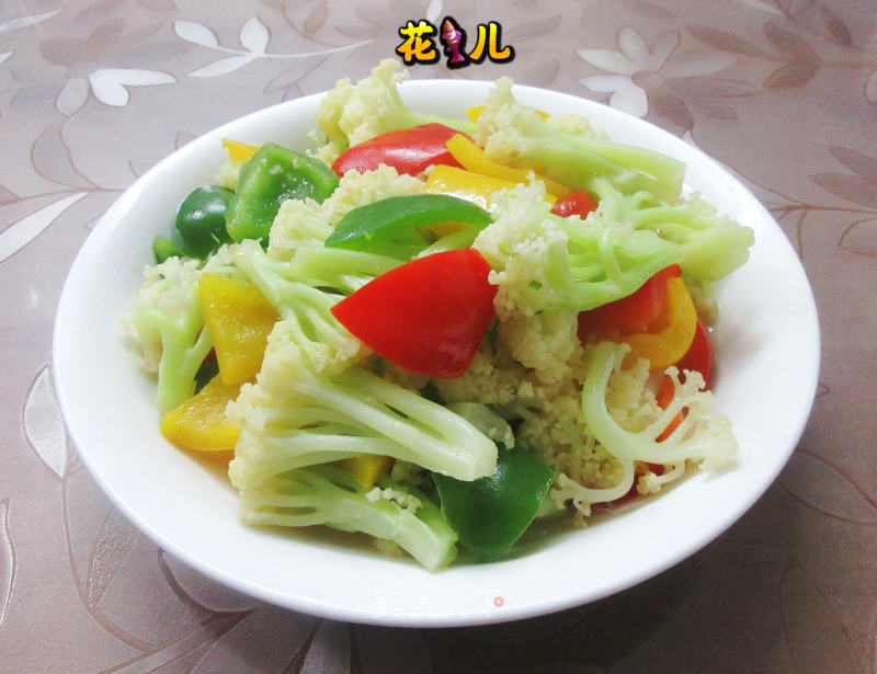 彩椒炒花菜的做法