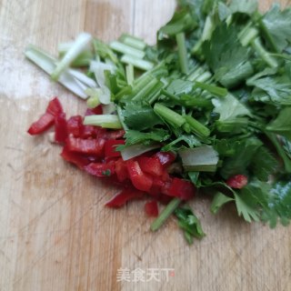 泥鳅炖豆腐的做法步调：7