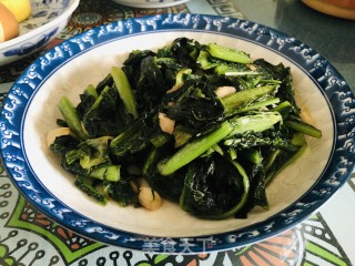 蒜蓉莴笋叶的做法步调：9