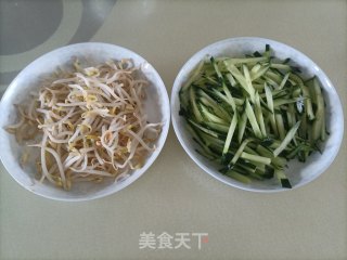 超简朴炸酱里的做法步调：2
