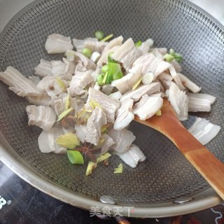 五花肉烧咸菜疙瘩的做法步调：10