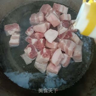 土豆烧肉的做法步调：4