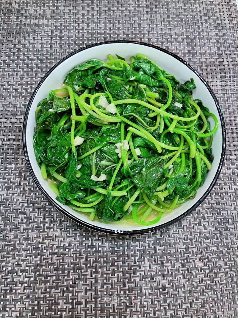 蒜蓉炒甘薯叶的做法