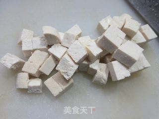 空心菜梗炒豆腐的做法步调：2