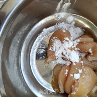 煎鸡胸肉拌黄瓜的做法步伐
：8