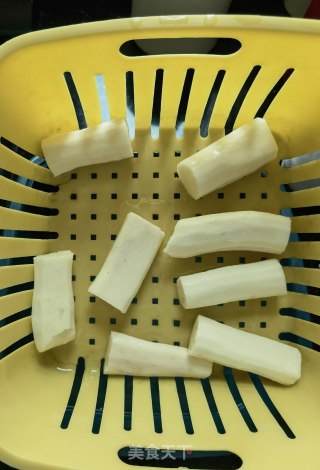 山药肉终蒸糯玉米粒的做法步调：2