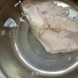 五彩鸡丝的做法步调：2