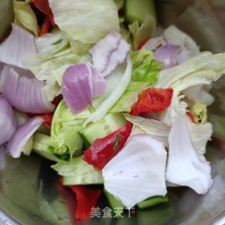 黄瓜拌章鱼肚的做法步调：4