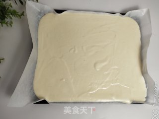 白龙果蛋糕卷的做法步调：9