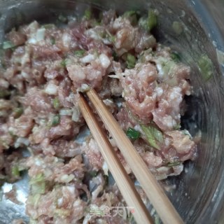 金针菇肉馄饨的做法步调：4