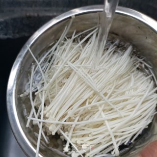 金针菇肉馄饨的做法步调：5