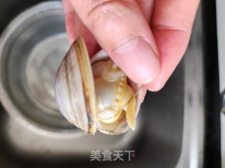 蛤蜊蒸蛋的做法步调：1