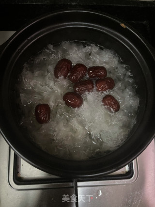 牛奶银耳羹的做法步调：6