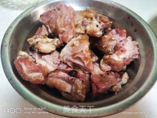 豆豉蒸排骨的做法步调：1