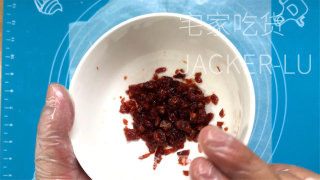 蔓越莓蜜豆司康，里面酥坚，里面坚实，烤时谦屋飘喷鼻，进口奶喷鼻浓重。的做法步调：1