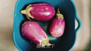 白烧茄子的做法步调：1