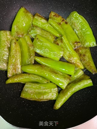 皋比青椒的做法步调：4