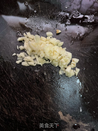皋比青椒的做法步调：1